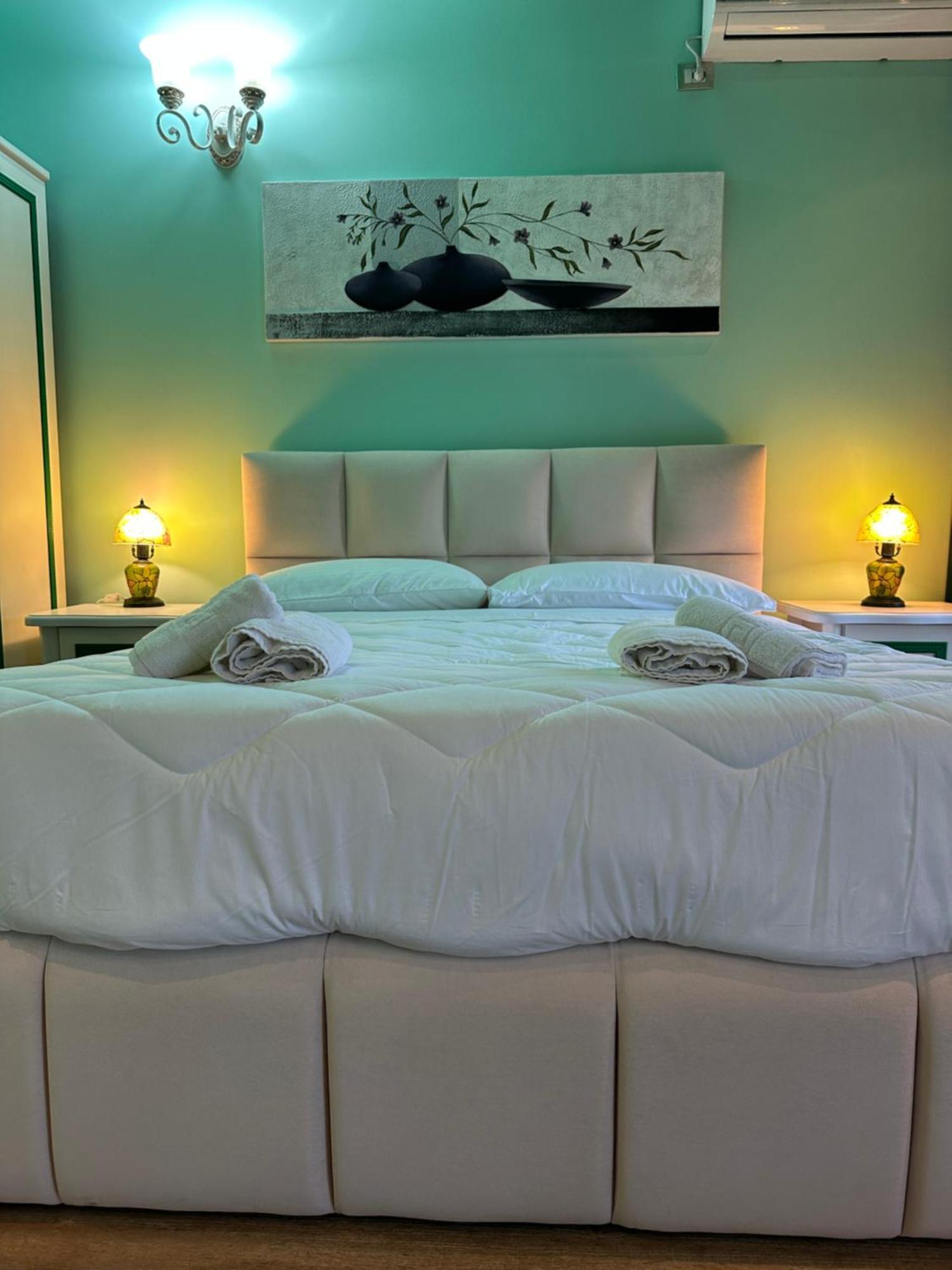 Hotel Boutique Vila Fernando Tirana Buitenkant foto