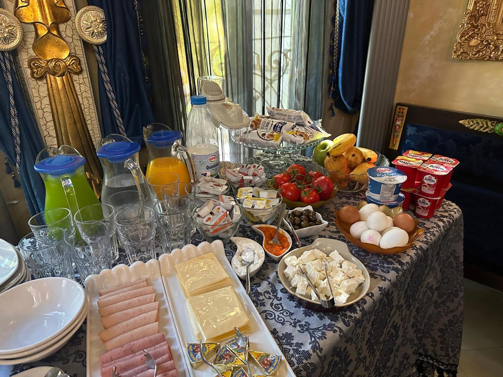 Hotel Boutique Vila Fernando Tirana Buitenkant foto