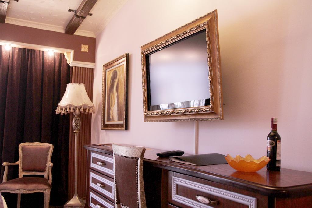 Hotel Boutique Vila Fernando Tirana Kamer foto