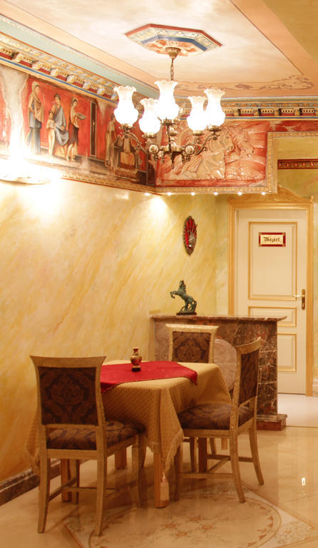 Hotel Boutique Vila Fernando Tirana Buitenkant foto